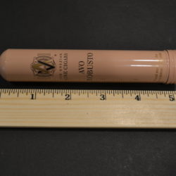 avo classic robusto tubo cigar