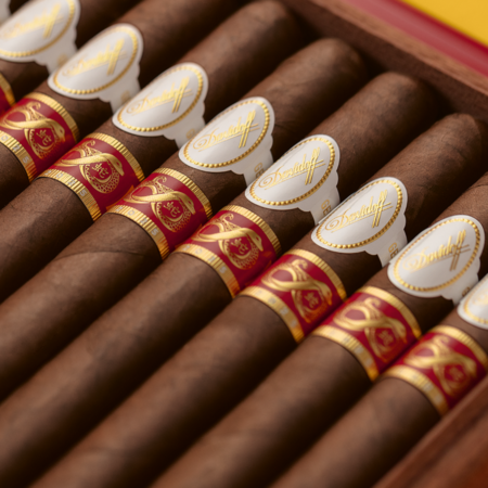 Close-up of Davidoff Year of the Snake Lancero with Ecuadorian wrapper.